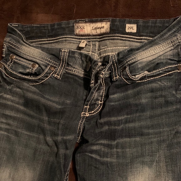 Two pairs of BKE Sabrina Jeans from Buckle - Picture 9 of 12
